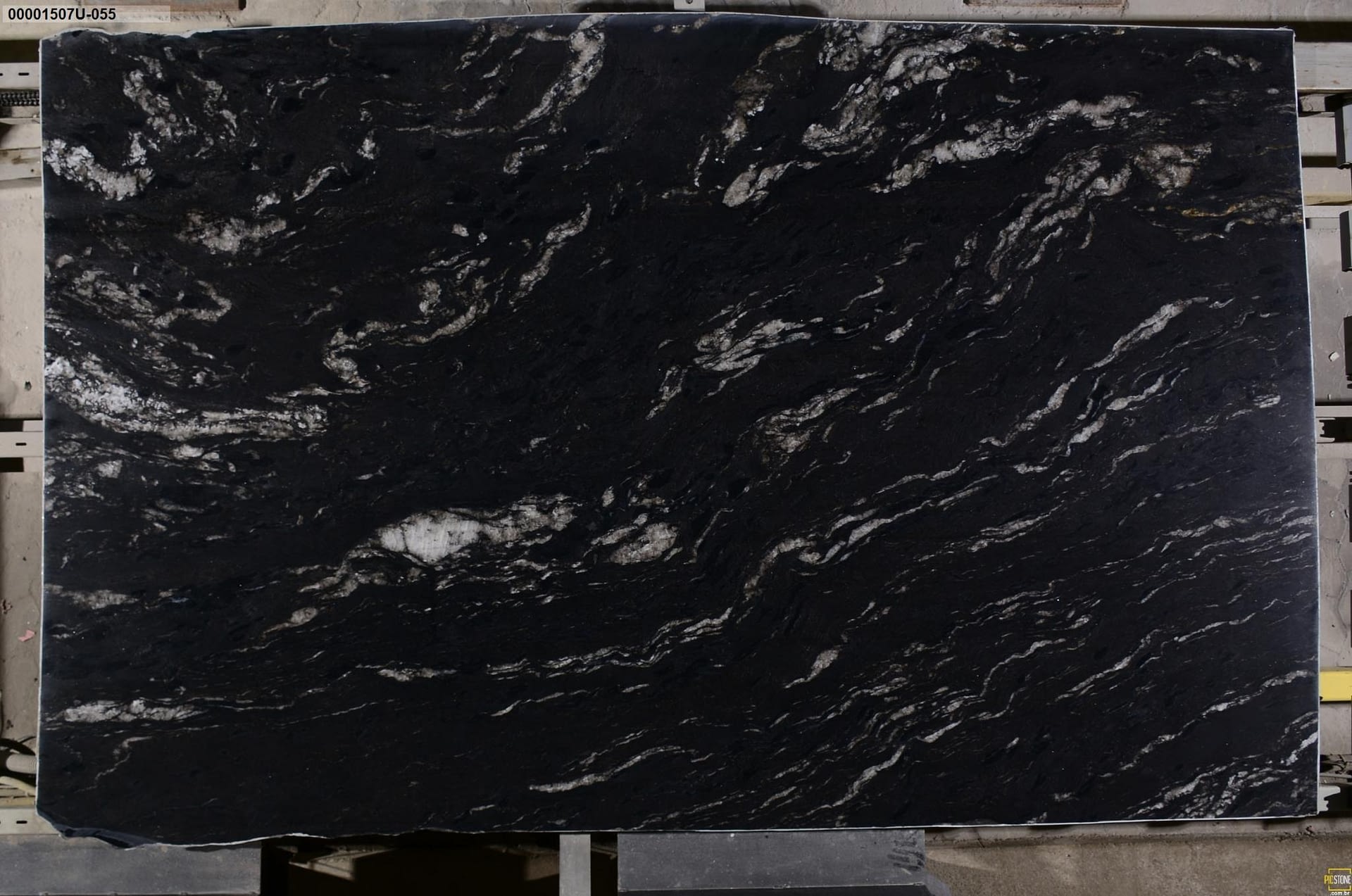 Cosmic Black Granite Slabs Imperial Stone Group   TITANIUM 2CM POLISHED 00001507U 00001507U A05 